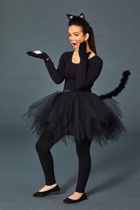 easy costumes for women|easy adult women halloween costume.